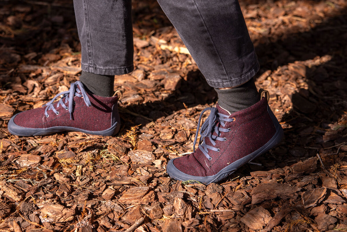 wildling-shoes-atento-blackberry-adults-06.jpg