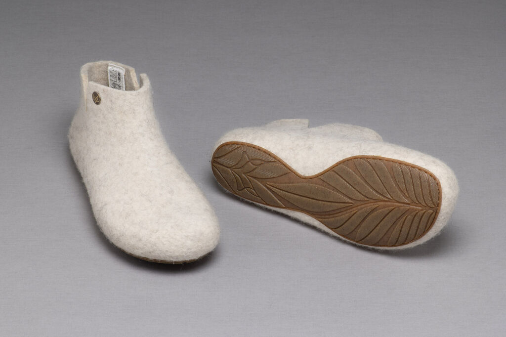 Lotus slippers best sale