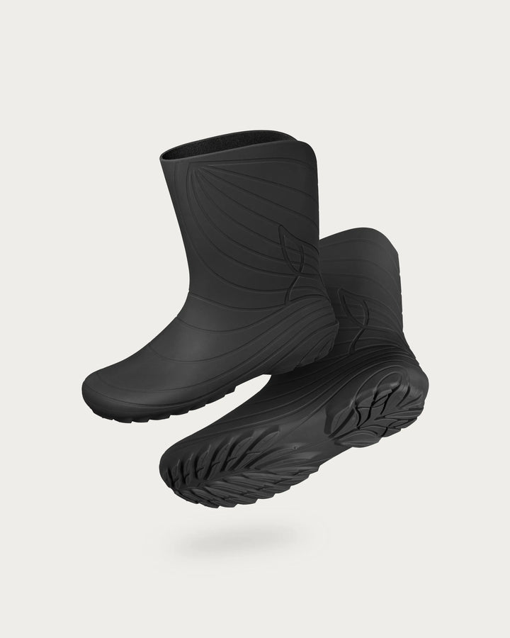wildling-shoes-RANIDAE-BLACK-Adults-01.webp