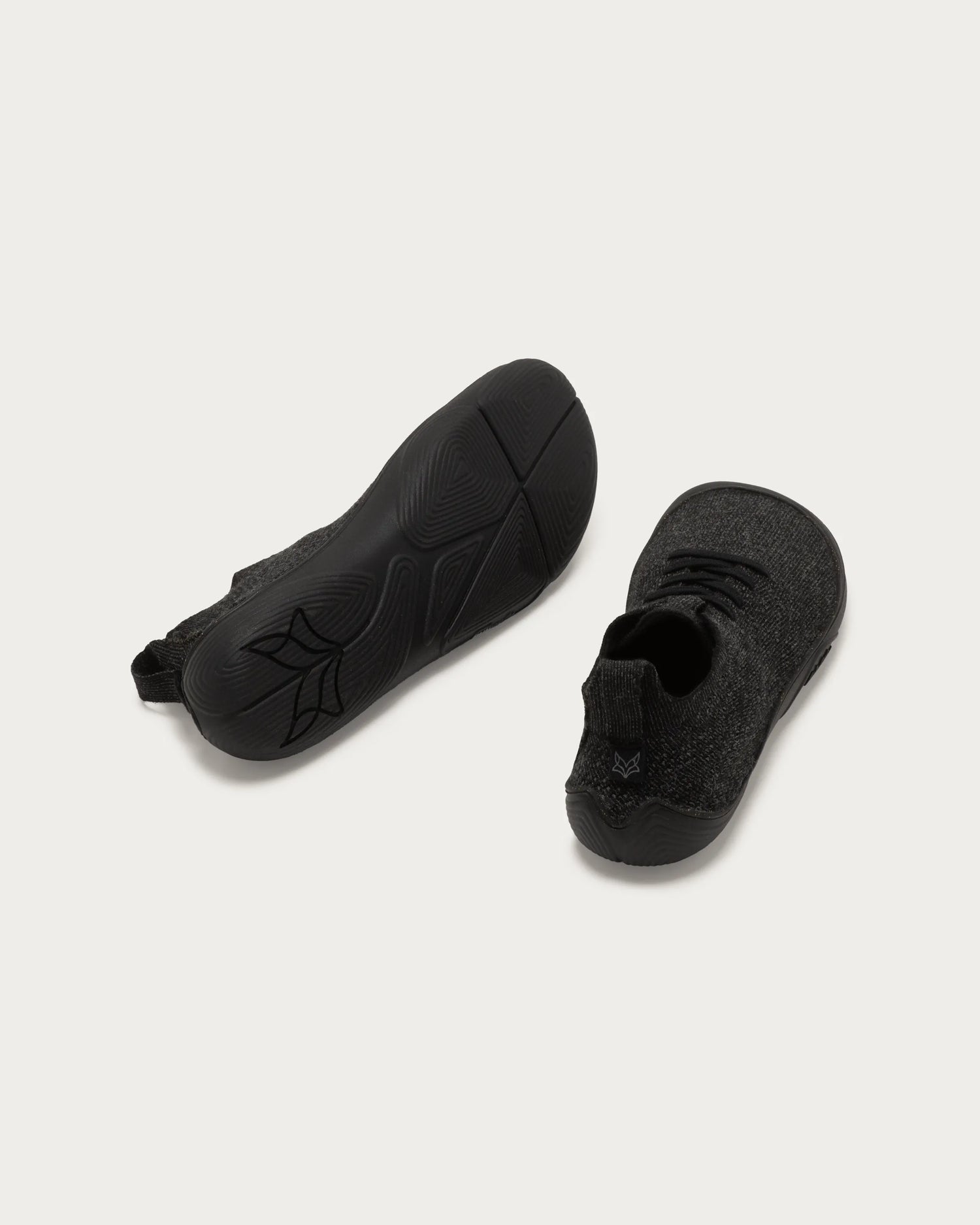 wildling-shoes-VISAO-ONYX-Adults-02.webp
