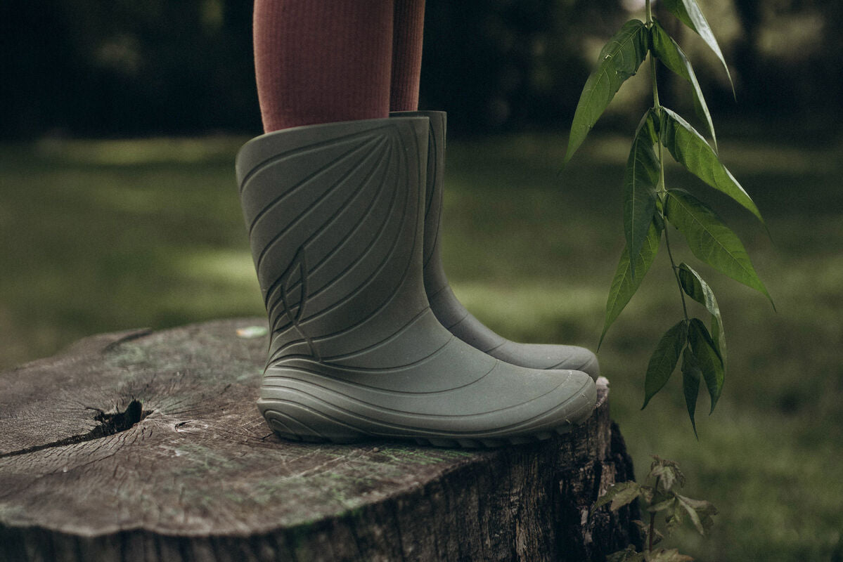 Ranidae green – US Wildling Shoes - Main Image