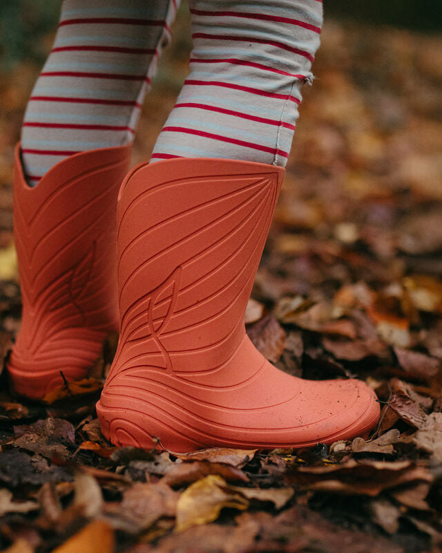 wildling-shoes-ranidae-orange-kids-05.jpg